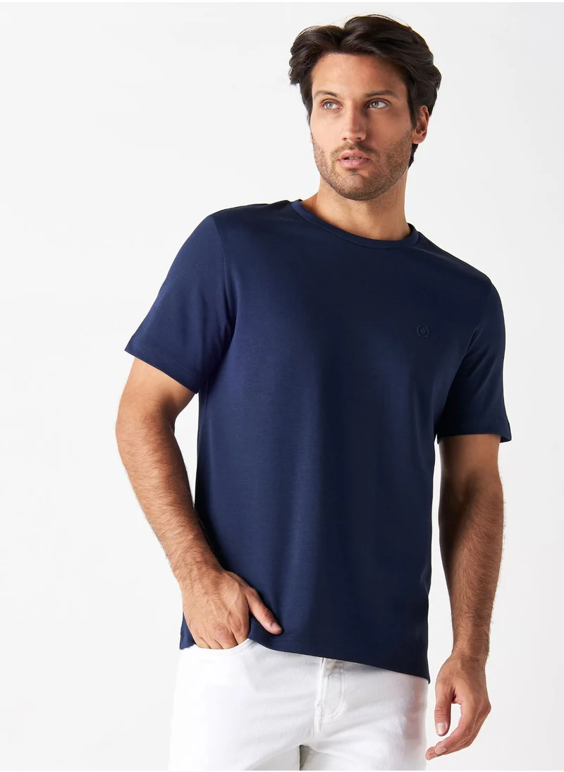 ايكونيك Essential Crew Neck T-Shirt