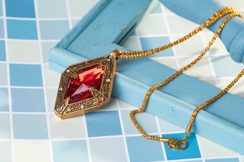 Modista Medieval Kings Amulet Necklace, Cosplay Costume Accessory - Image 5