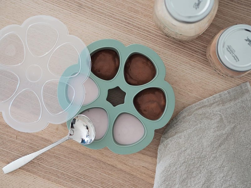 Baba Beaba Silicone Multiportion Tray with Airtight Lid for Baby Food Storage Ideal Container for Freezing Vegetable and Fruit Purees Freezer Oven Microwave Safe 6 Servings of 150ml Each Green - Image 2