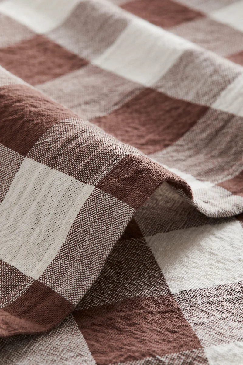 H&M Patterned cotton tablecloth