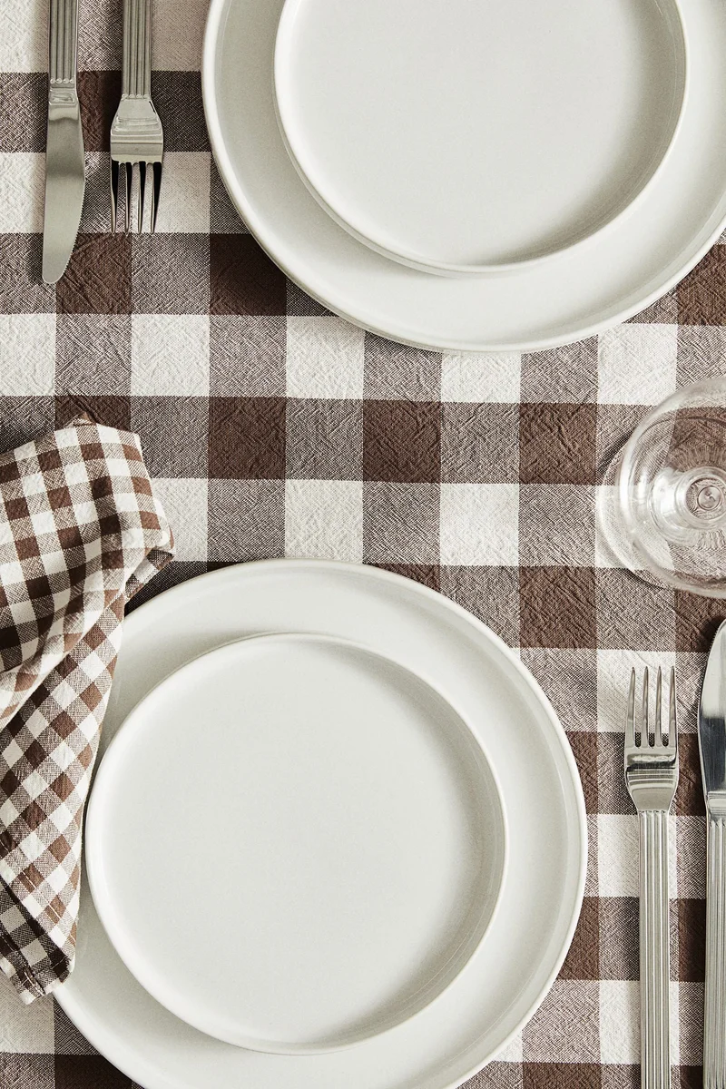 H&M Patterned cotton tablecloth