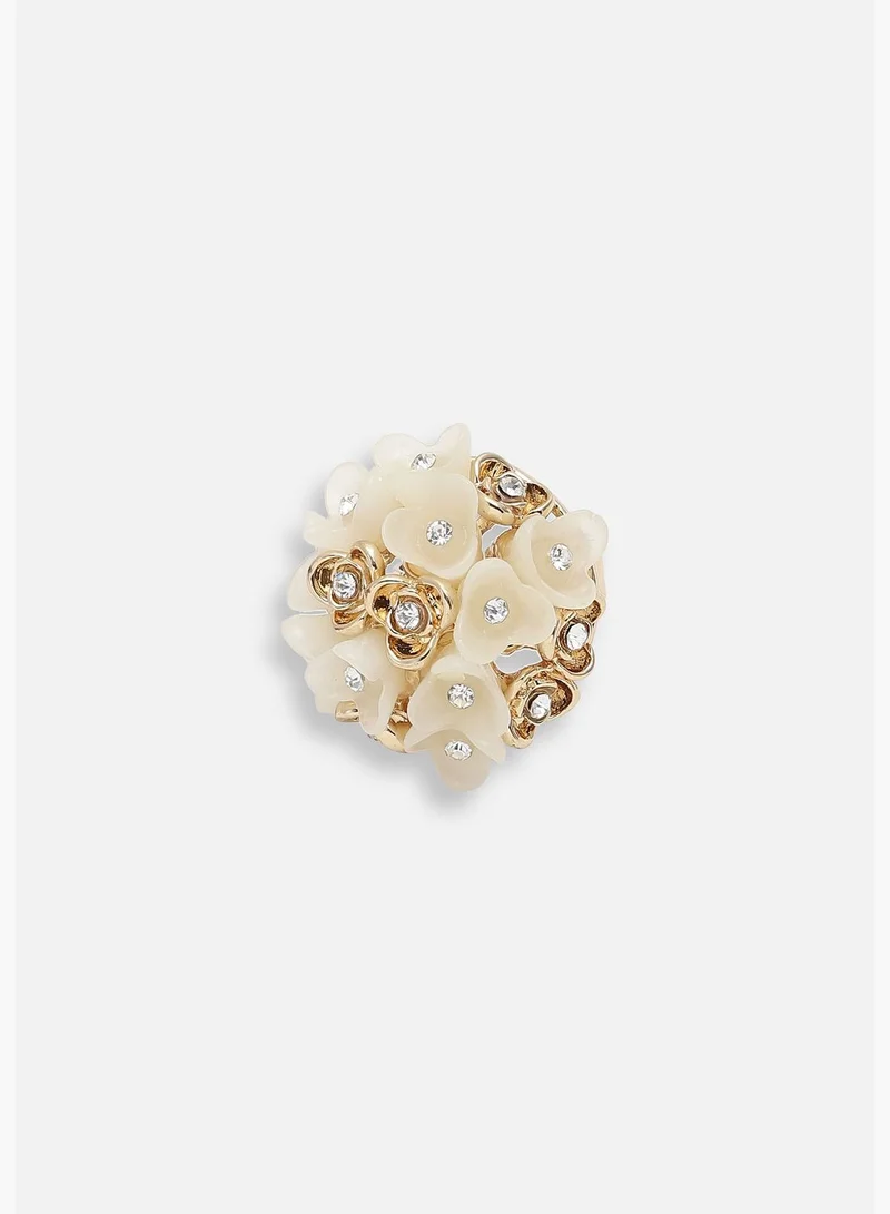 SOHI Gold Plated Party Designer Stone Ring For Women