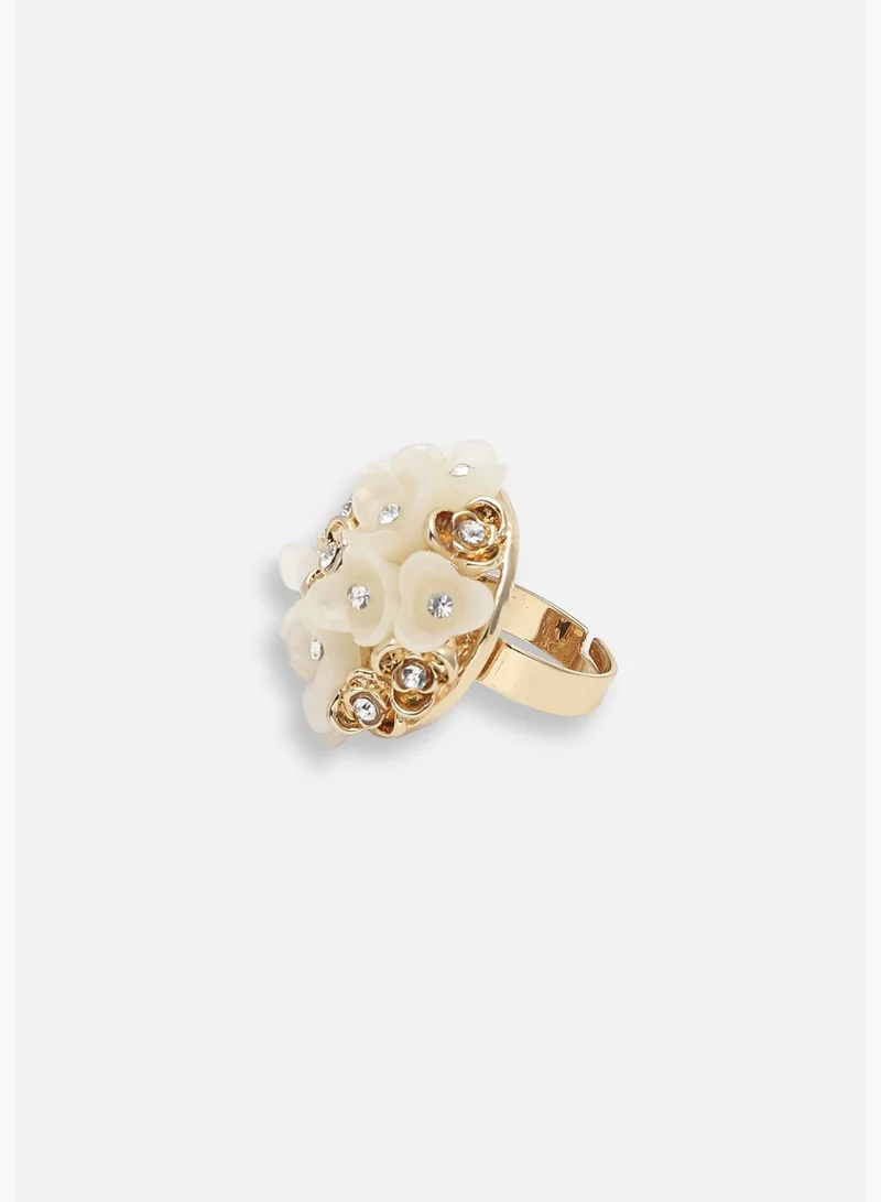 SOHI Gold Plated Party Designer Stone Ring For Women