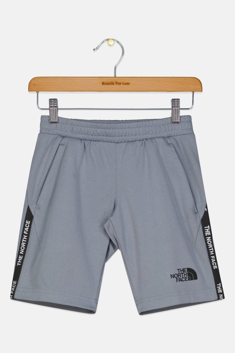 THE NORTH FACE شورت تدريب بشعار العلامة التجارية للأولاد، رمادي - Image 1