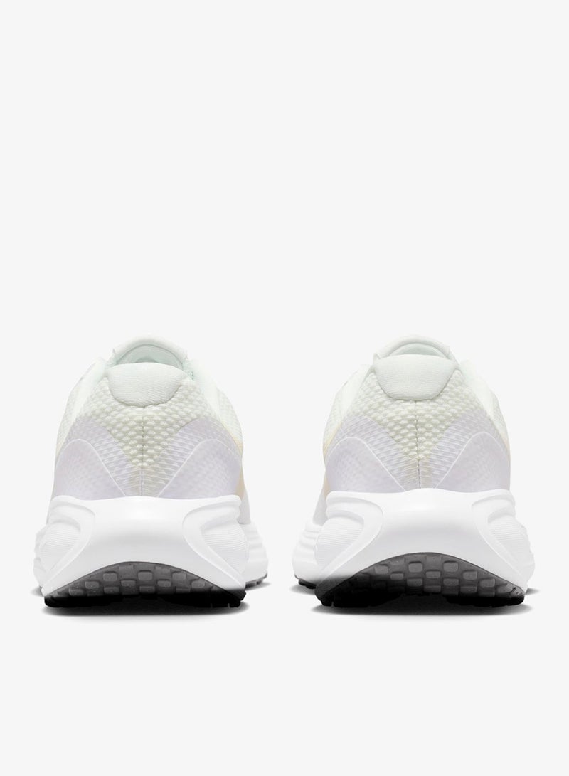 Nike Revolution 8 - Image 4