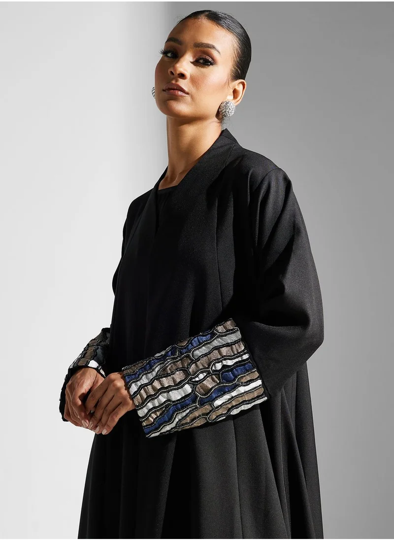 hayas closet Embellished Accent Abaya