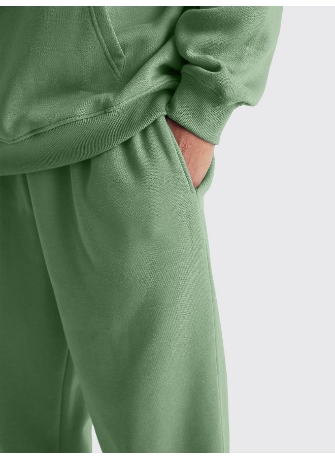 Maniac Mens Solid Hunter Green Hooded Neck Sweatshirt and Jogger Cotton Loopknit Fleece Co-Ords  - Image 2