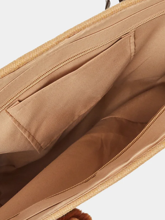 ستايلي حقيبة توت مخططة كاكي من Styli