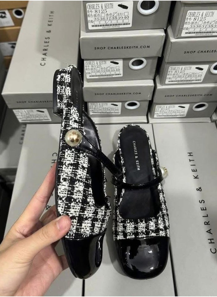 Charles & Keith CK size 37 EU  - Image 1