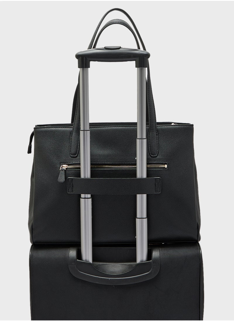GUESS - حقيبة تقنية باور بلاي - Image 1