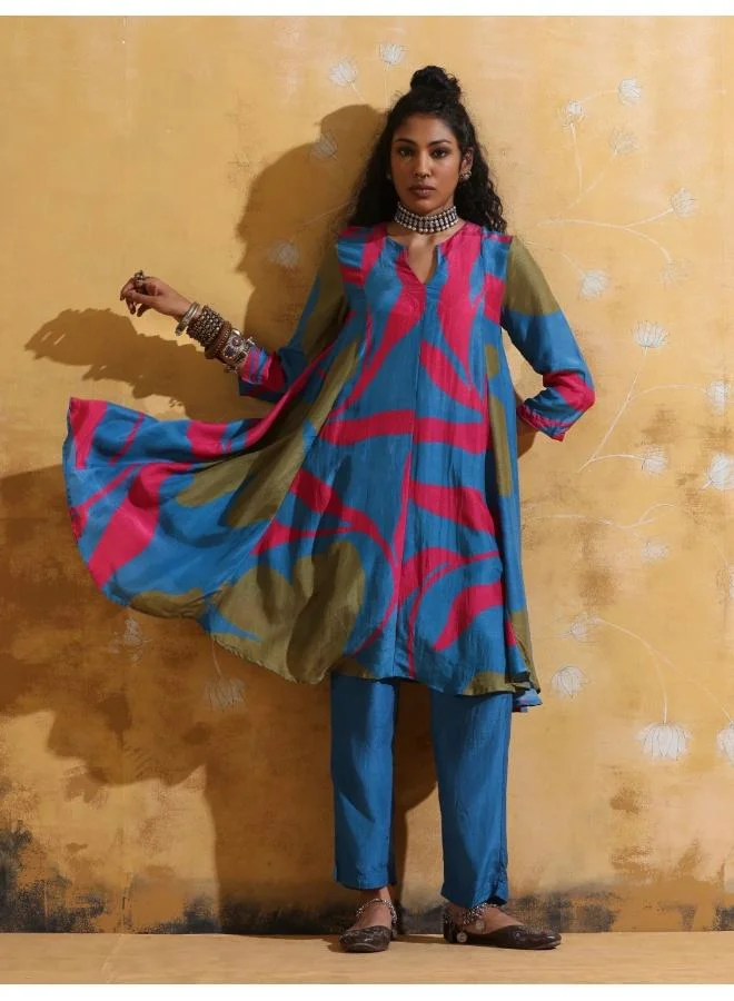 ترو برونز trueBrowns Blue Floral Print Muslin Silk Flared Kurta Co-ord Set