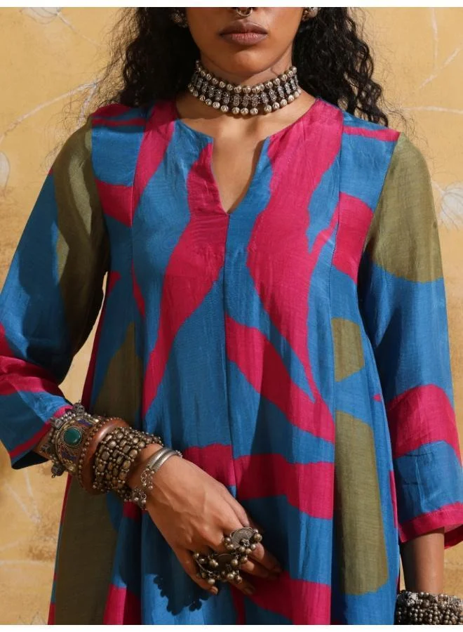 trueBrowns  trueBrowns Blue Floral Print Muslin Silk Flared Kurta Co-ord Set for Women | Best Price UAE