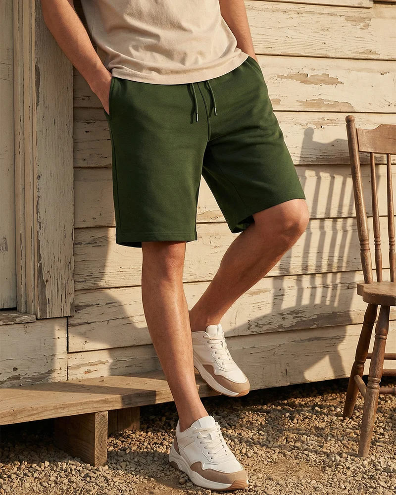 بيواكوف Men's Rifle Green Oversized Shorts