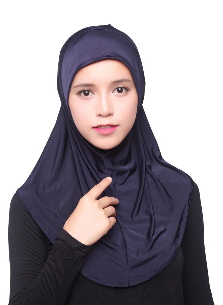 إسكدنيا Women's Comfortable Solid Color Hijab Navy Blue - Image 1