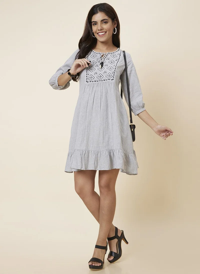 globus Globus Women Grey Striped Empire Dress