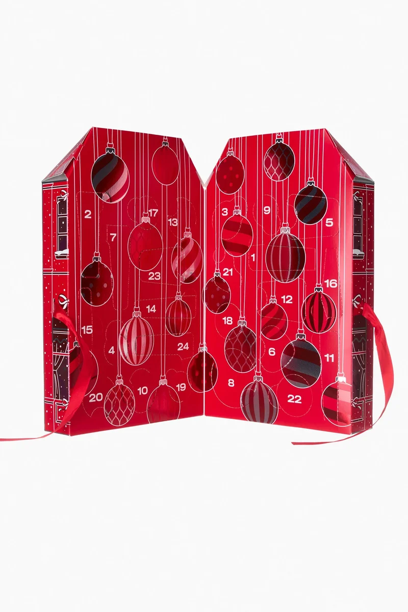 اتش اند ام صندوق هدية بمنتجات للعناية بالجسم