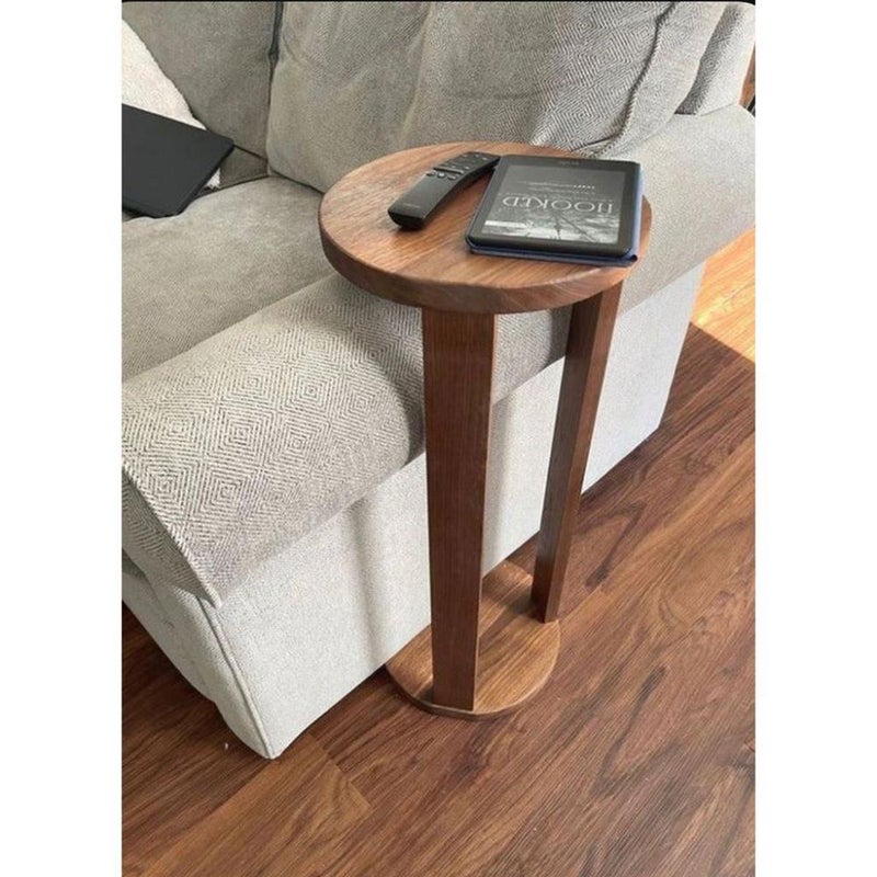 بيتك طاولة جانبية خشب طبيعي وخشب قشرة الجوز بني - 35×35×63 سم - Image 1