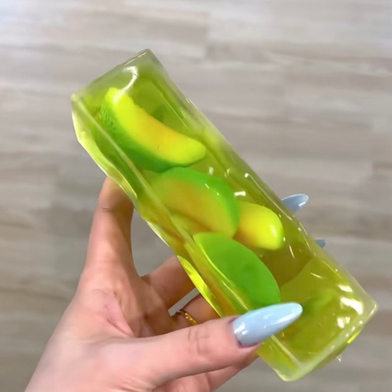 لعبة ضغط على شكل فاكهة طويلة - Image 3