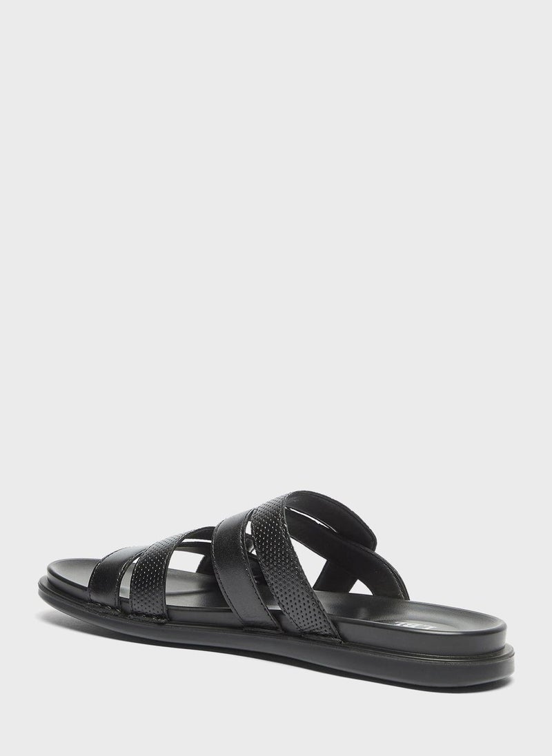 LBL by Shoexpress Casual Cross Strap Sandals  - Image 3