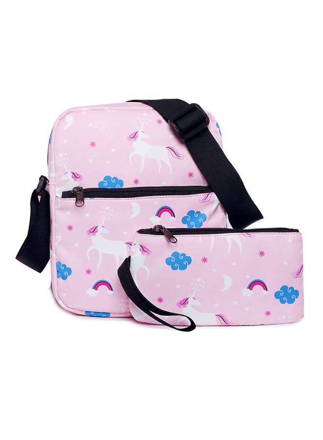 طقم حقيبة ظهر مدرسية بطبعة وحيد القرن مكون من 3 قطع بالألوان الوردي والأبيض والأزرق - Image 3