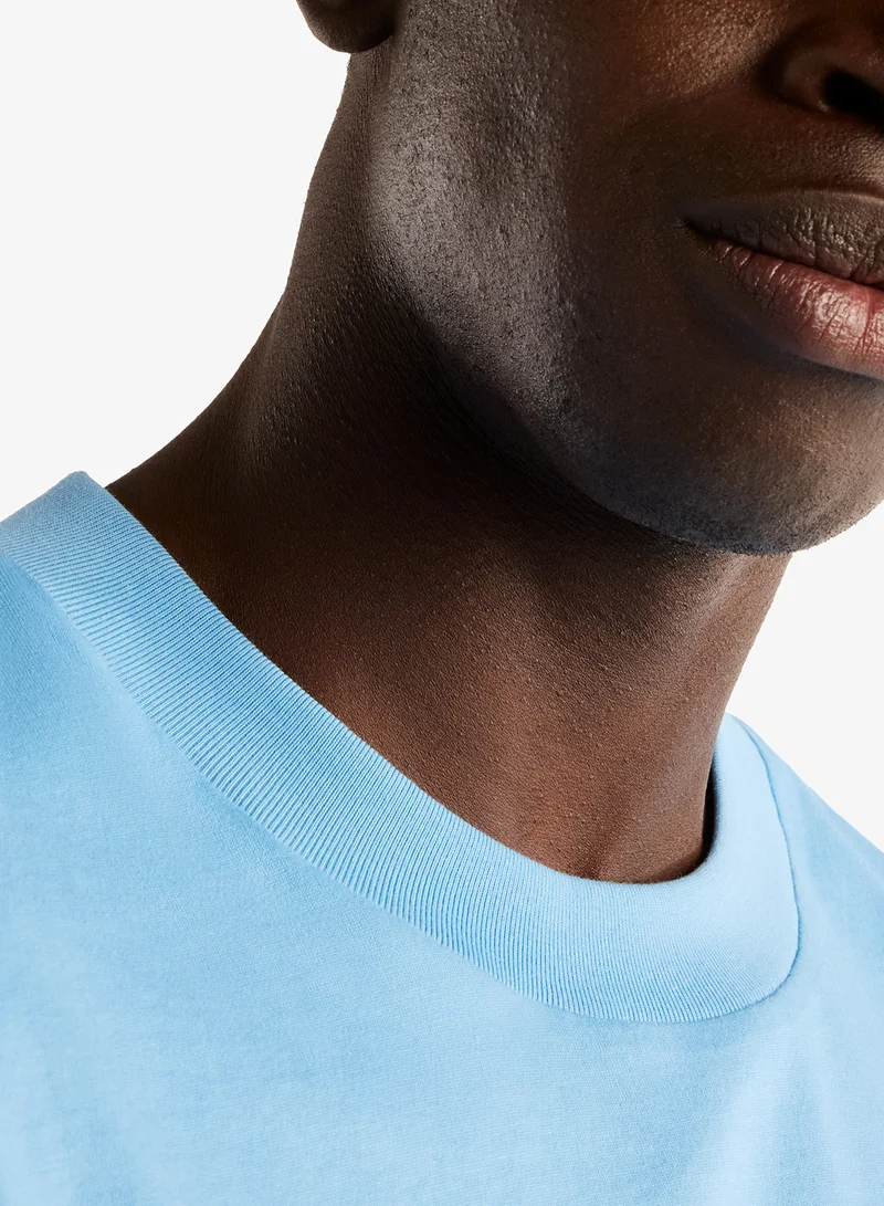 New Balance ANALOG BLUE (NBE) Essential Logo T-Shirt for Men | Best Price UAE
