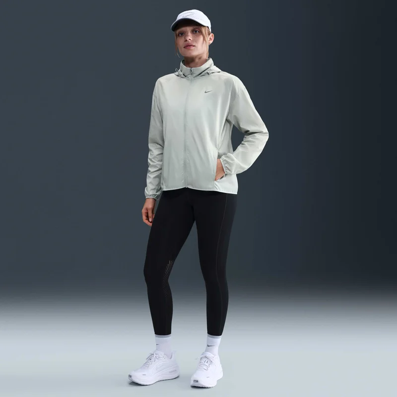 Nike Black Women's Tempo Repel Running Jacket for Women | Best Price UAE