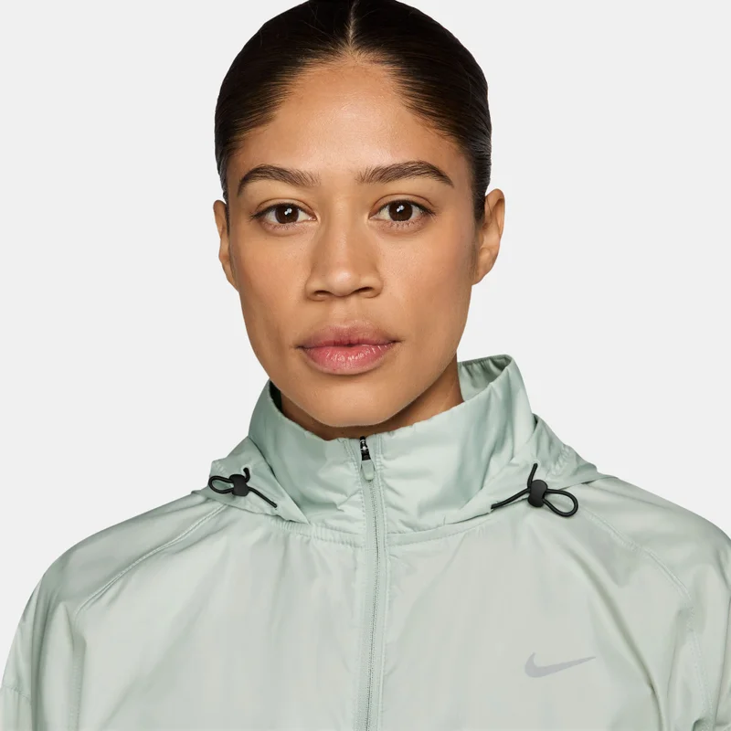 Nike Black Women's Tempo Repel Running Jacket for Women | Best Price UAE