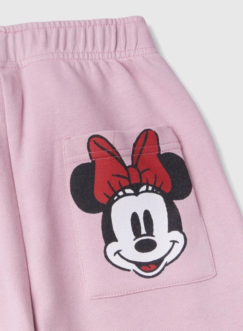 يونايتد كولورز أوف بينتيون جوجرز ديزني