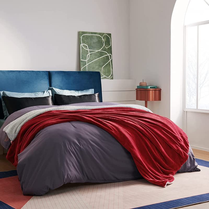 VAS COLLECTIONS Super Soft Reversible Sherpa Blanket for Double Bed (86×88 in / 218×224 cm) 2.8 kg, 570 GSM – Polyester Micromink and Sherpa Flannel, Heavy Winter Use, Solid Maroon - Image 2