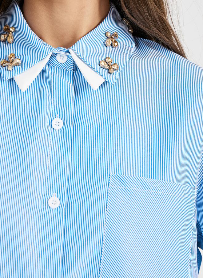 Styli Double Contrast Embellished Collar Loose Fit Shirt  - Image 4