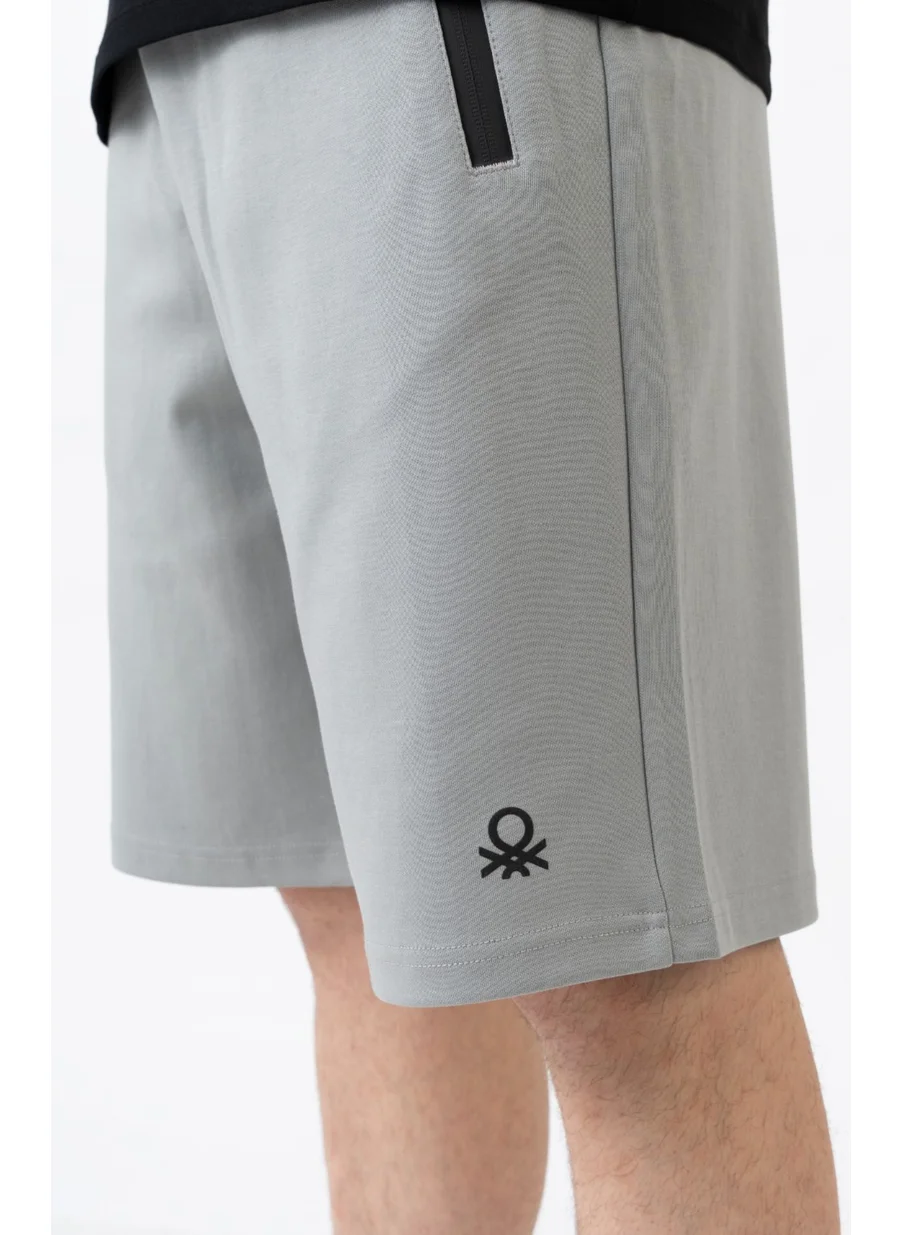 يونايتد كولورز أوف بينتيون Men's Shorts BNT-M21123