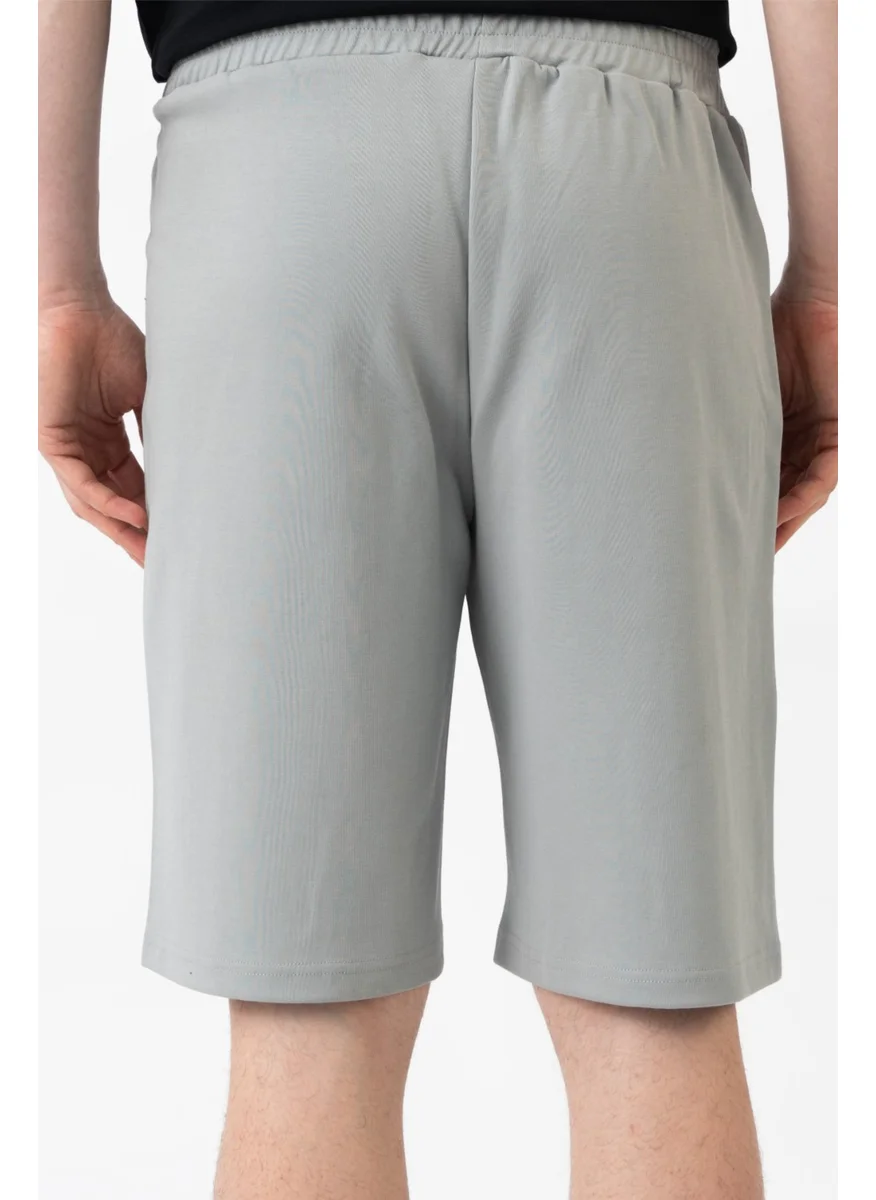 يونايتد كولورز أوف بينتيون Men's Shorts BNT-M21123
