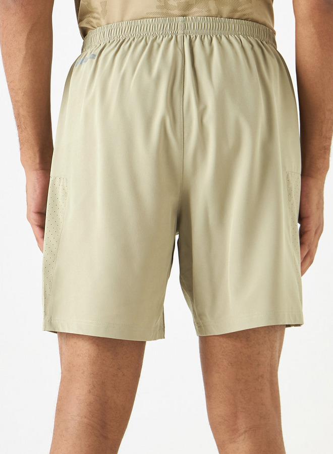 كابا شورت بخصر مطاطي وجيوب وطبعات شعار من كابا - Image 3