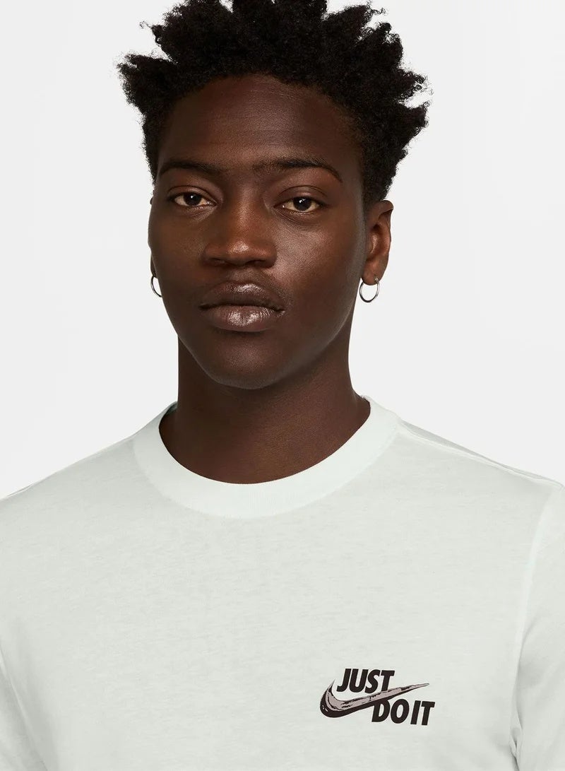 Nike Men’s Nike T-Shirt Just Do It - Image 2
