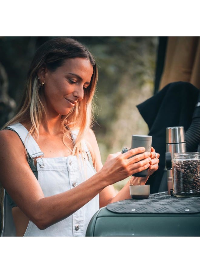 WACACO آلة إسبرسو Minipresso GR2 متوافقة مع القهوة المطحونة، صانعة قهوة محمولة 18 بار تعمل يدويًا، آلة إسبرسو أثناء التنقل، صغيرة جدًا للسفر والتخييم وصيد الأسماك والتسلق وركوب الدراجات. - Image 4
