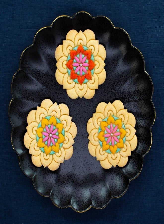 Bakerlogy Mandala 1 Cookie Cutter, 1 piece - Bakerlogy - Image 3