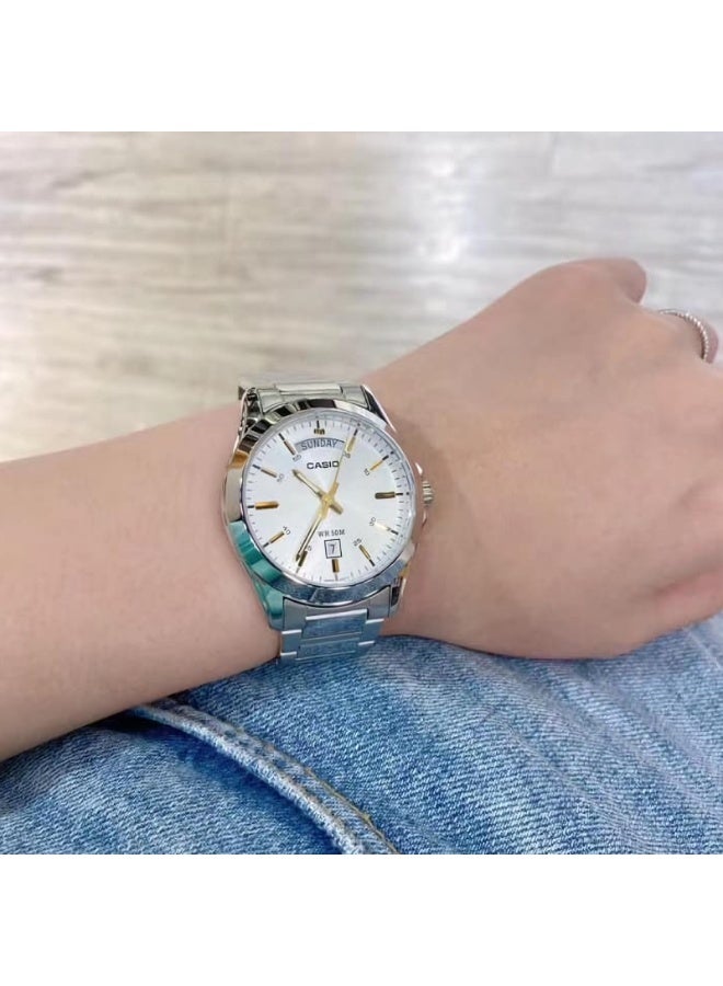 Casio MTP-1370D-7A2VDF Men’s Analog Watch – White Dial with Gold Accents, Silver Stainless-Steel Bracelet, Day & Date Display, Classic Elegant Design - Image 3