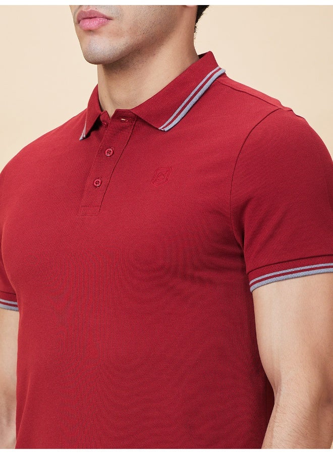 Being Human تي شيرت بولو قصير الأكمام للرجال بلون مارون مع ياقة بولو - Image 5