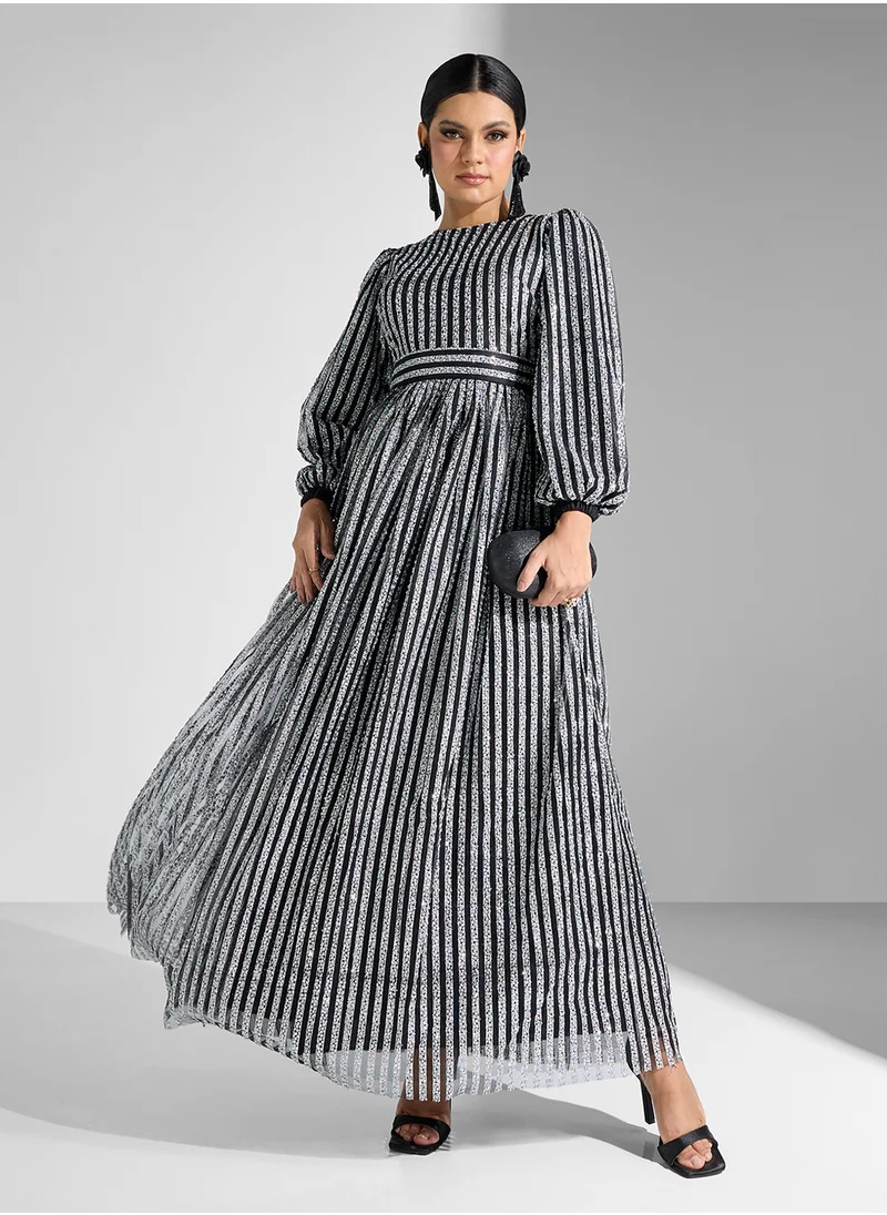 جولدن ابل Maxi Dress