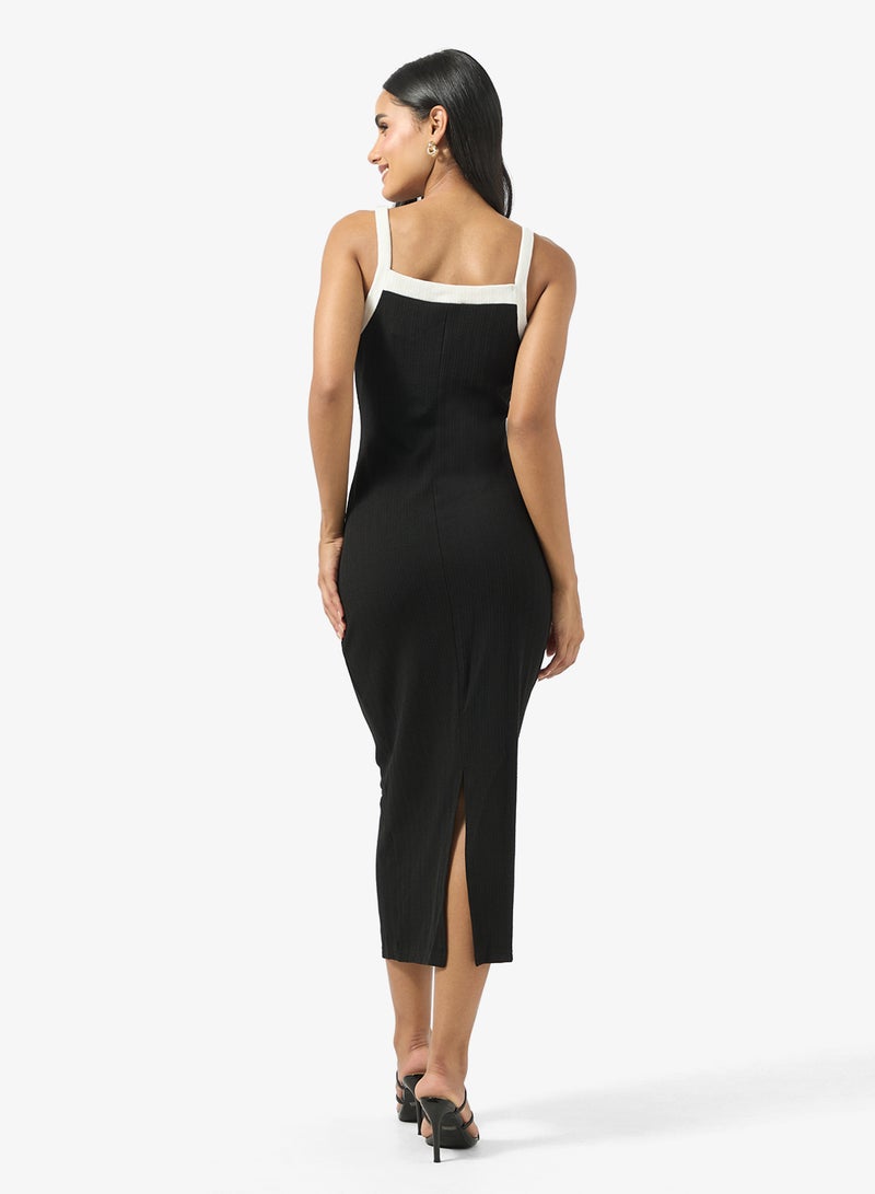 جينجر فستان كلاسيكي محبوك بأزرار أحادي اللون - Image 2