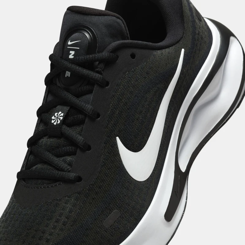 Nike Women's Journey Run Road Running Shoes
