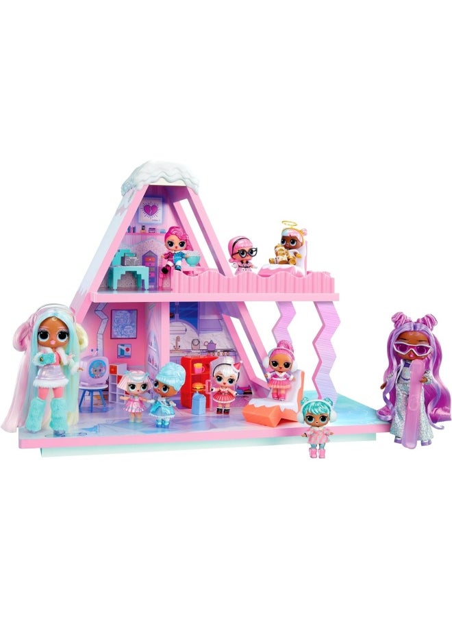 L.O.L. SURPRISE! L.O.L Surprise Winter Snow Chalet Playset (57 cm)  - Image 1