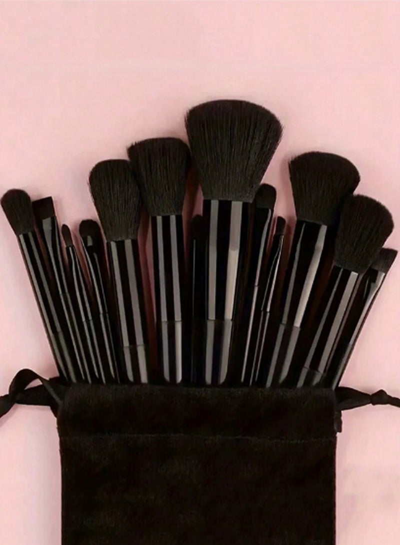 13-Piece Professional Makeup Brush Set with Travel Case – Full Face & Eye Brushes for Seamless Application - Image 1