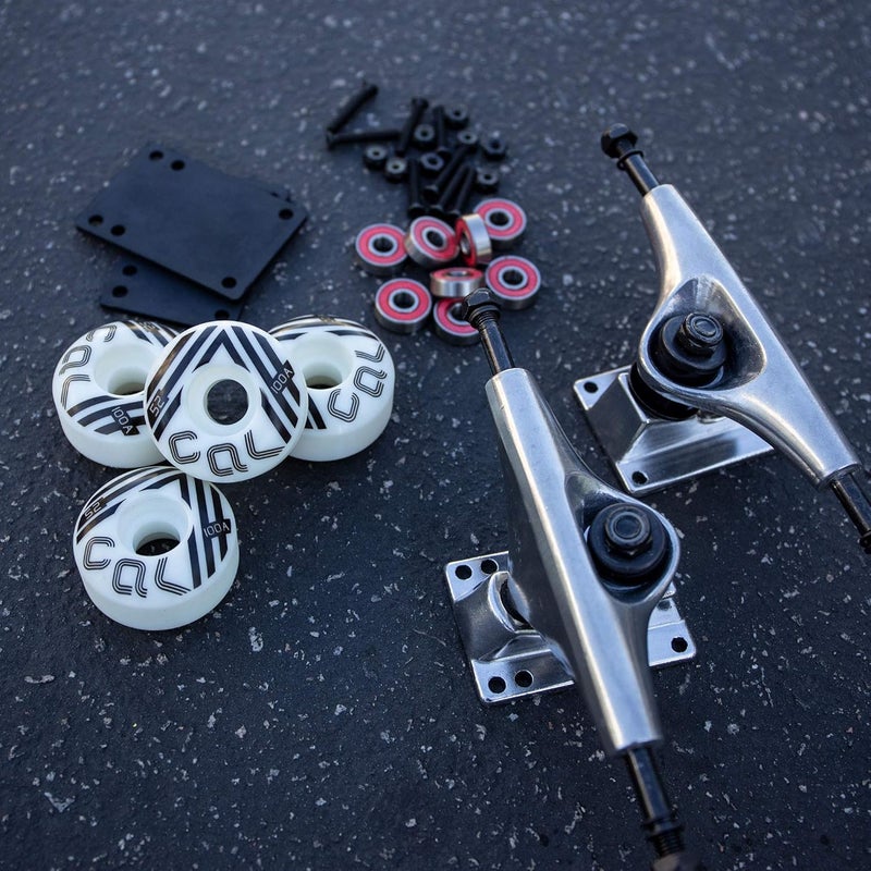 Cal 7 Skateboard Complete Combo with 139 mm Trucks, 52 mm Wheels, Bearings, Durable Skateboard Hardware Kit, Starter Set for Standard Skateboards - Image 4