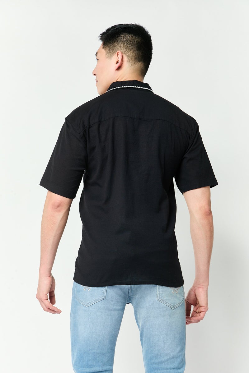 Threadbare Men Relaxed Fit Short Sleeve Textured Casual Shirt, Black - Image 2