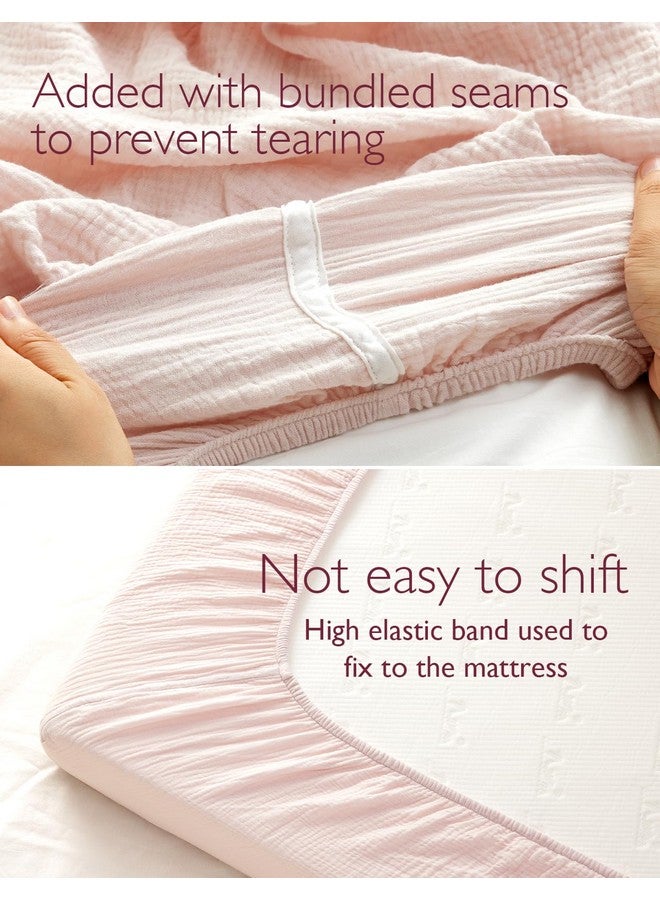 مام كوزي ملاءة سرير أطفال من Momcozy Muslin Fitted Bassinet، قطعتان من القطن الطبيعي الناعم القابل للتنفس مقاس 32 بوصة × 16 بوصة، ملاءة سرير محايدة مانعة للانزلاق للأولاد والبنات، مقاس صغير، وردي خدود وبيج  - Image 3