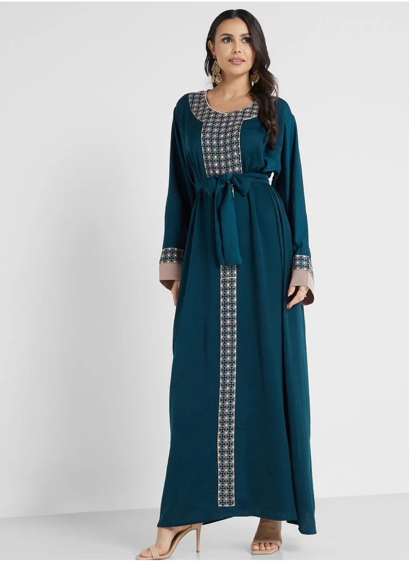 hayas closet Embroidered Belted Jalabiya