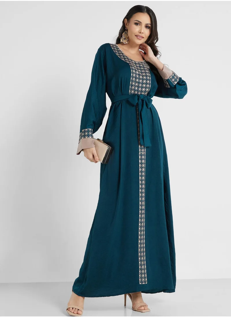 hayas closet Embroidered Belted Jalabiya