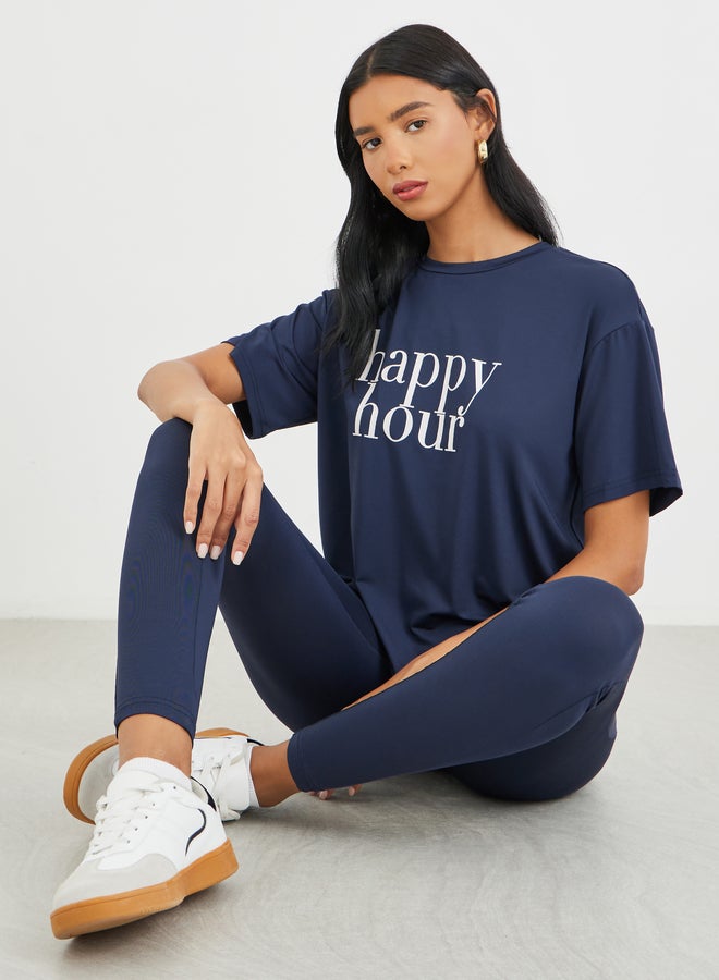 تايك تو طقم تي شيرت بأكمام قصيرة وسروال ضيق بطبعة شعار - Image 1