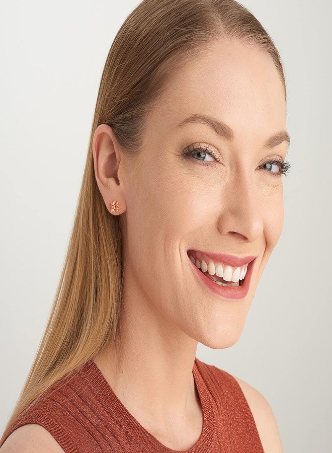 مورجان آند بايدج أقراط مرصعة بالزركونيا المكعبة بلون الشمبانيا، مصنوعة من الفضة الإسترليني عيار 925 ومطلية بالذهب الوردي عيار 14 قيراطًا، بتصميم وسادة، مضادة للحساسية، بأربعة شوكات، وظهر على شكل فراشة، بتصميم مرصع بالألماس الصناعي للنساء - Image 4